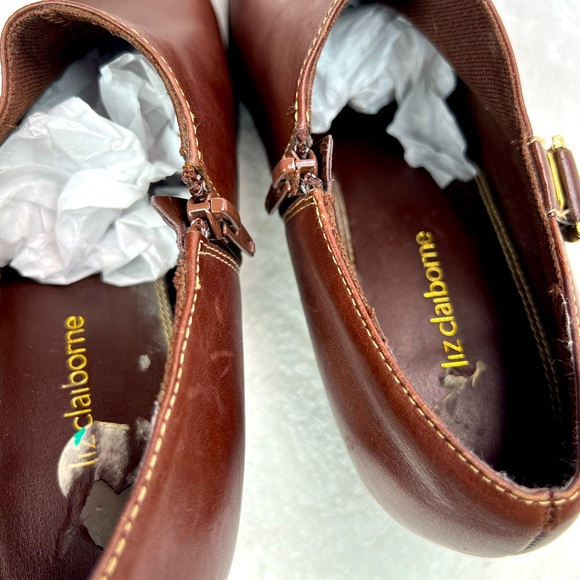 Liz Claiborne booties, side zip, gold hardware - Picture 2 of 6